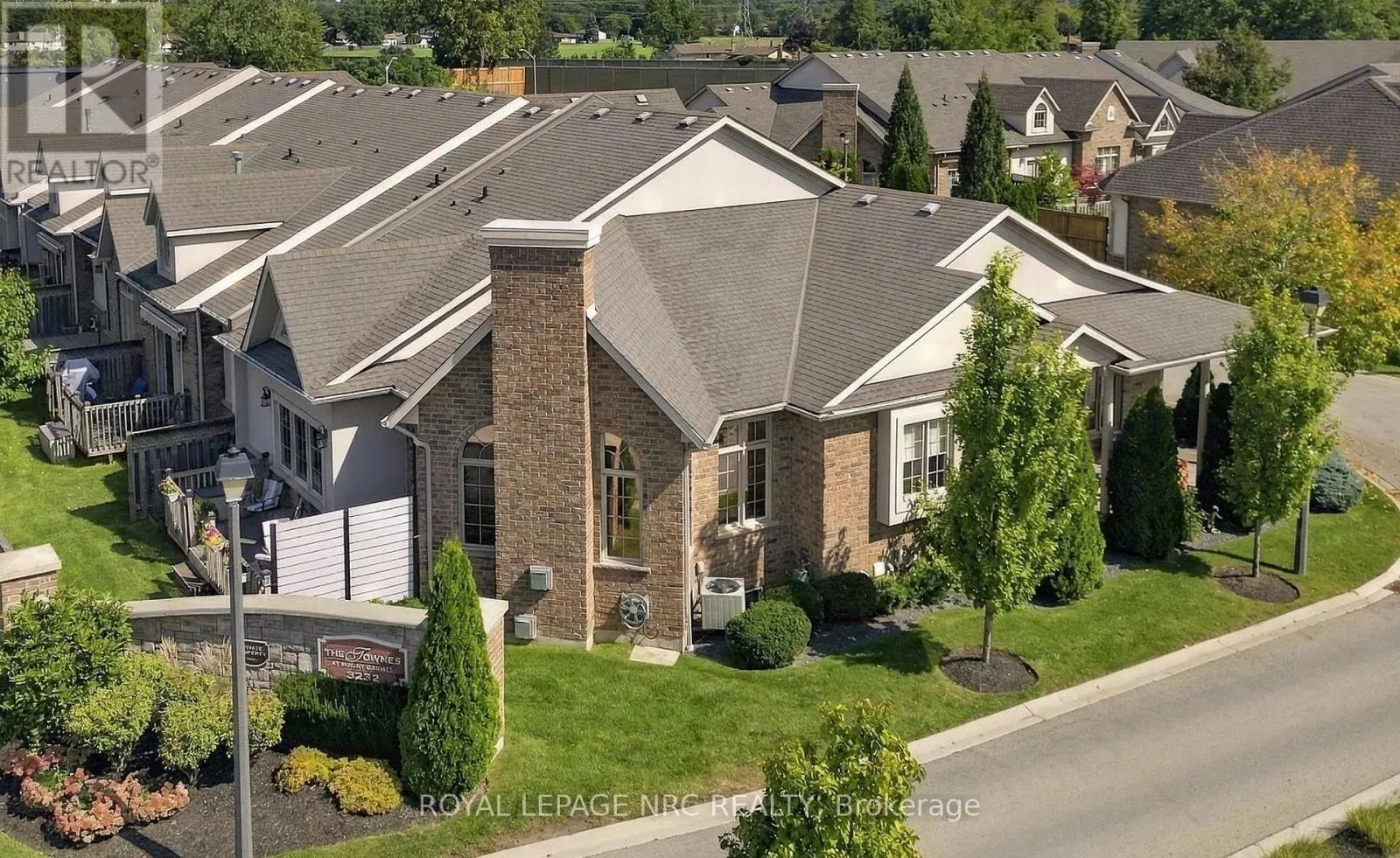 8 - 3232 MONTROSE ROAD #8