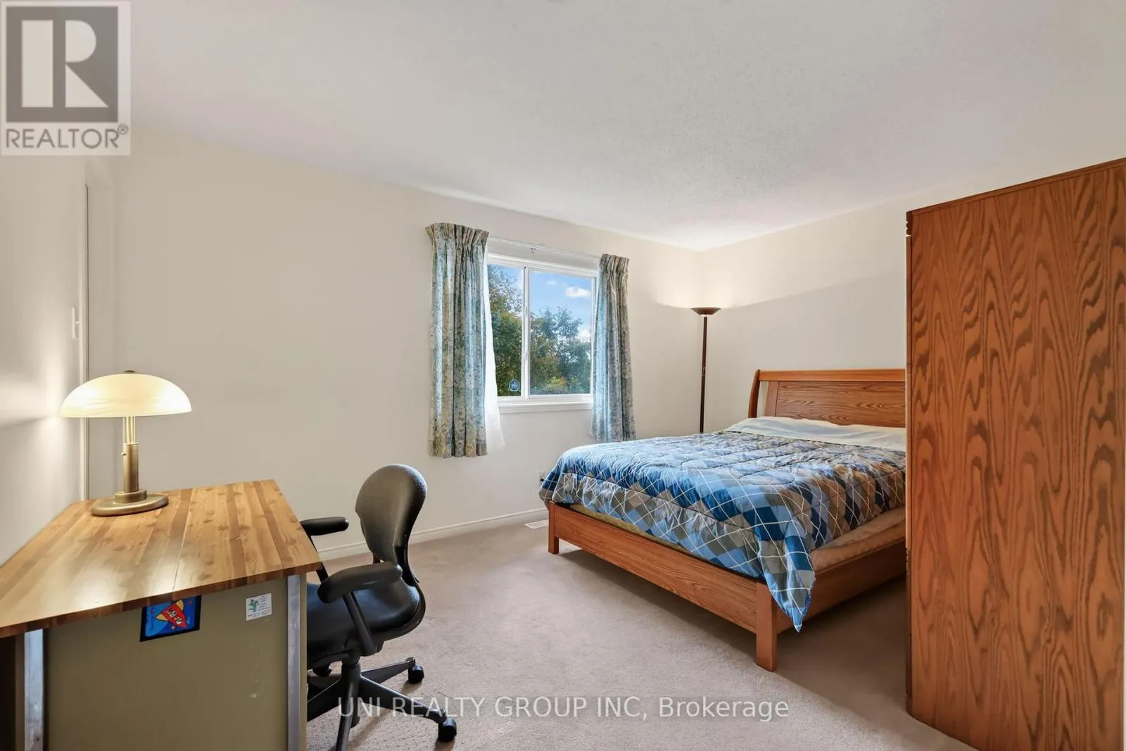 43 CRYSTAL PARK CRESCENT