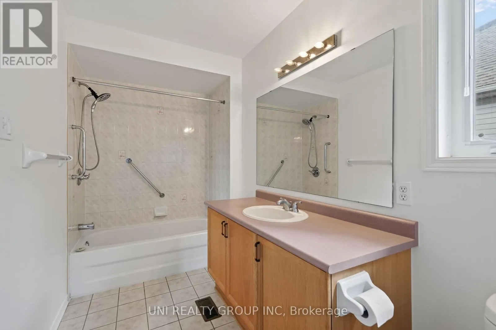 43 CRYSTAL PARK CRESCENT