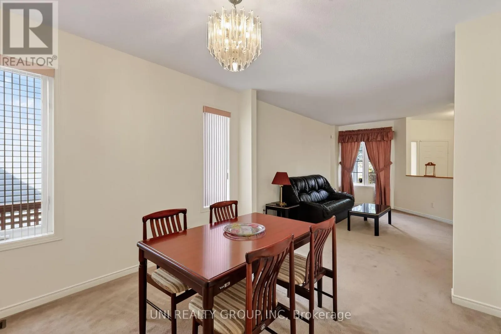 43 CRYSTAL PARK CRESCENT