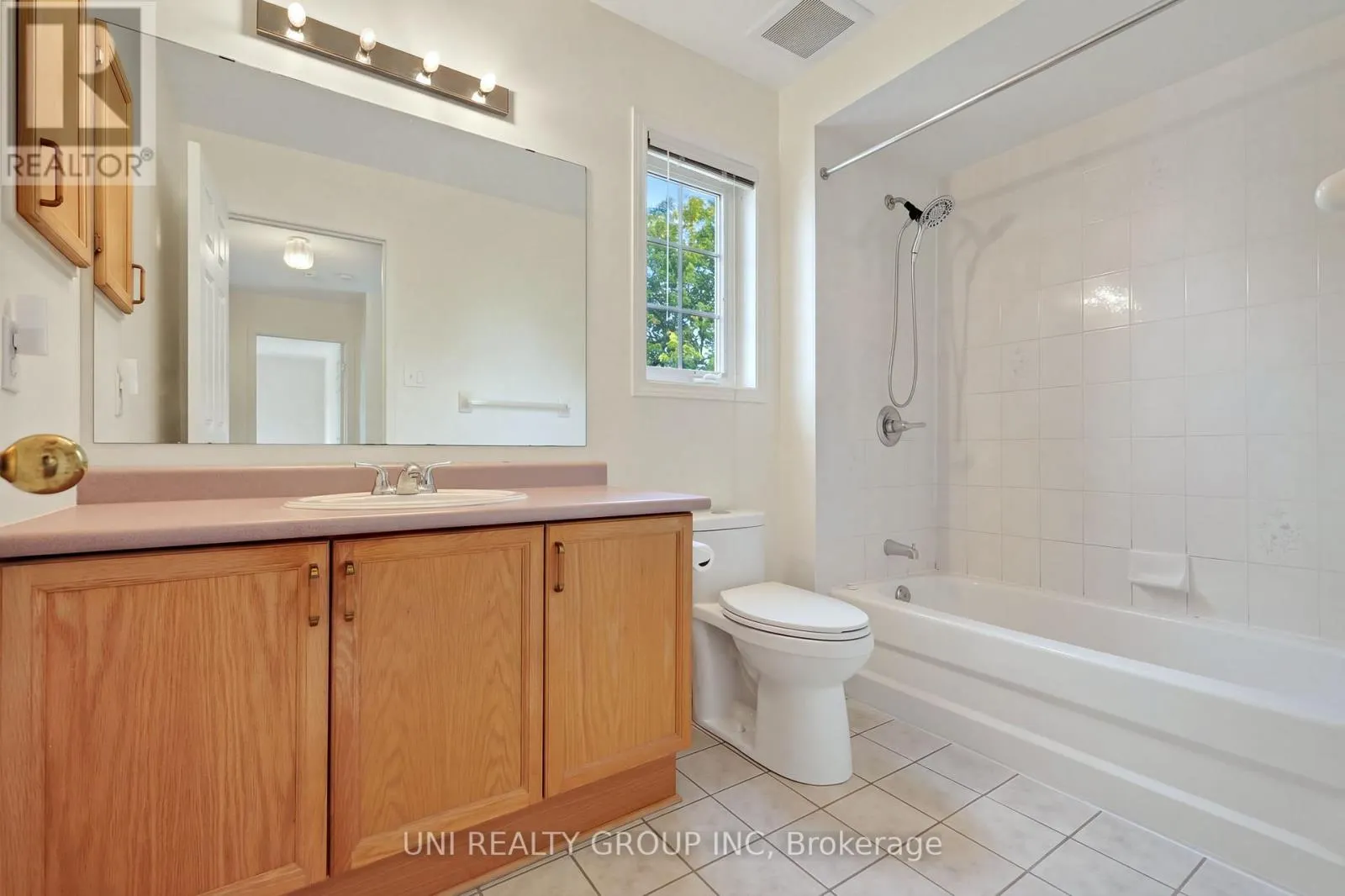 43 CRYSTAL PARK CRESCENT