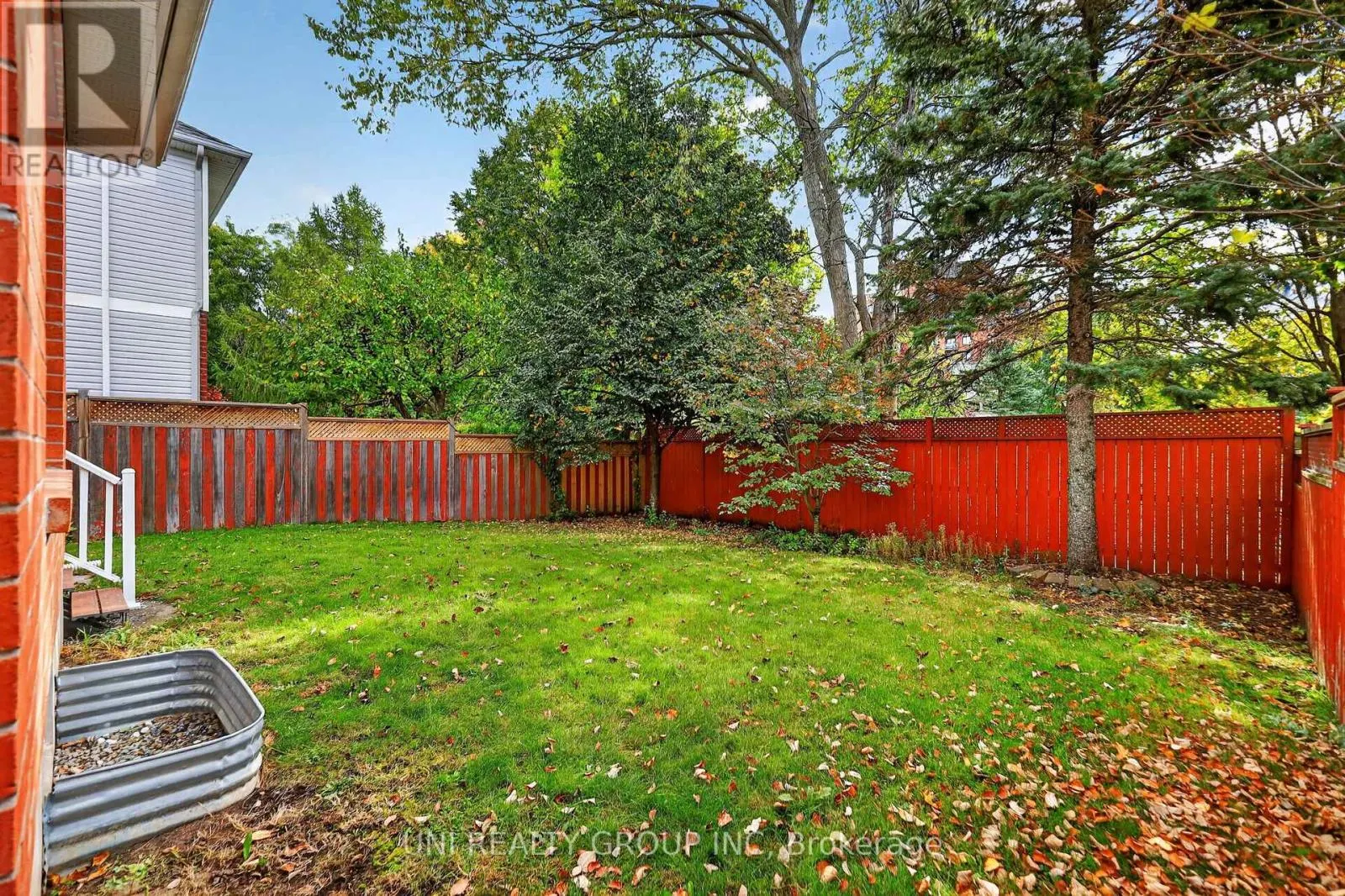 43 CRYSTAL PARK CRESCENT