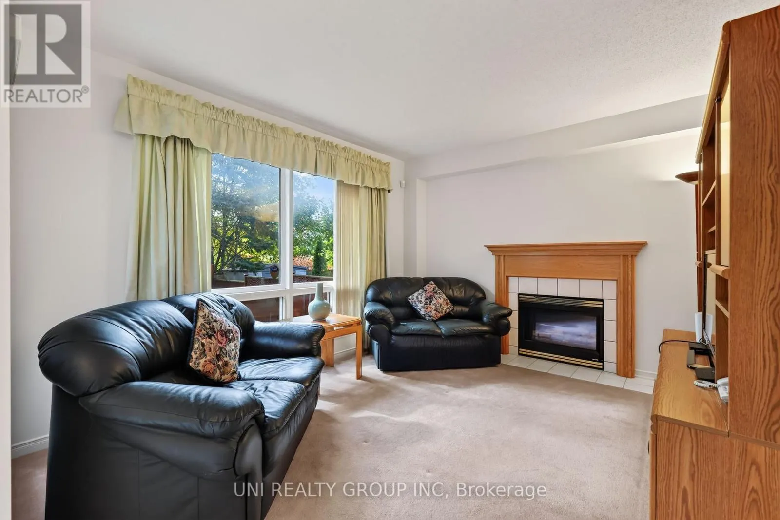 43 CRYSTAL PARK CRESCENT