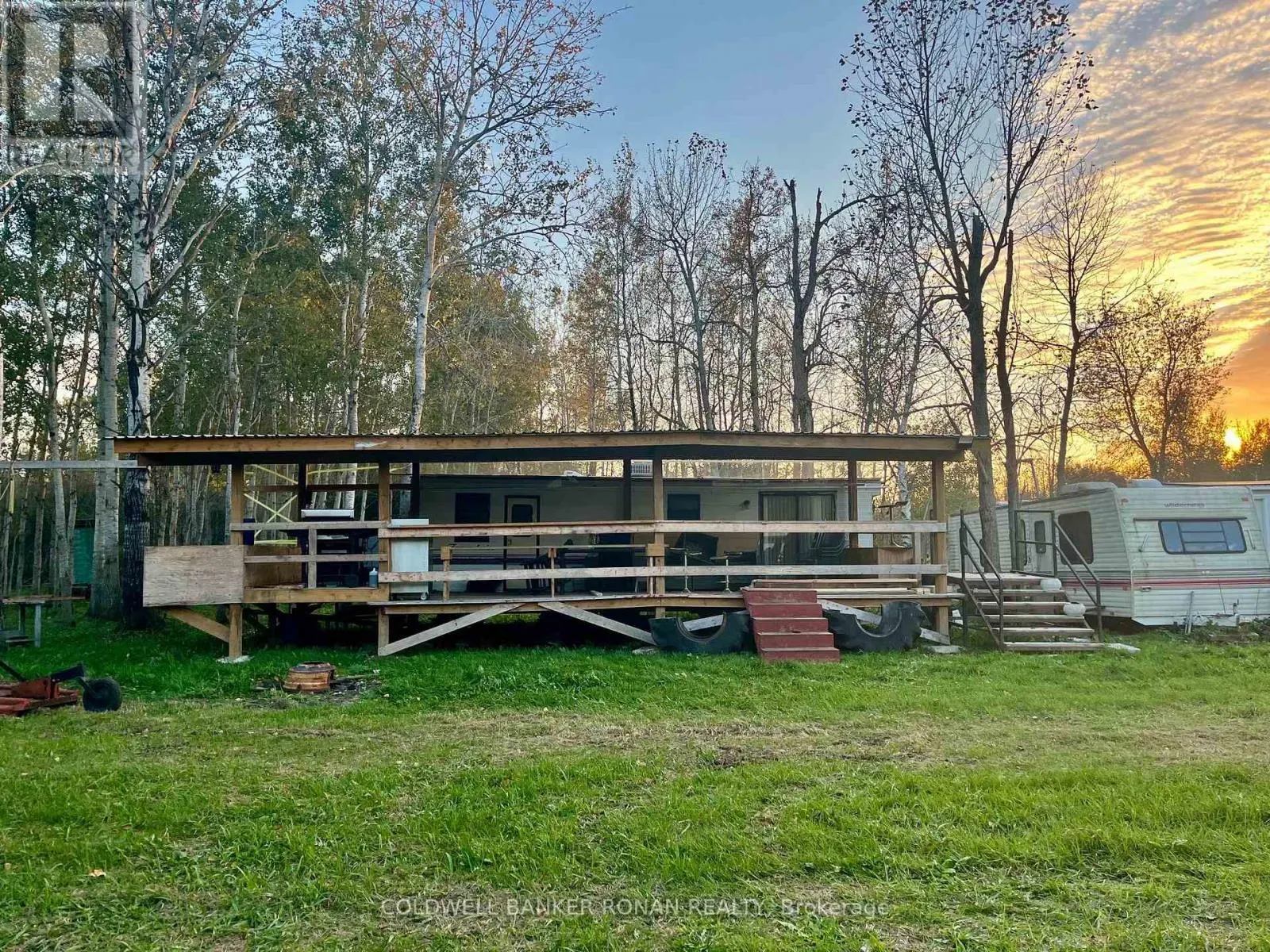 345198 15 SIDE ROAD