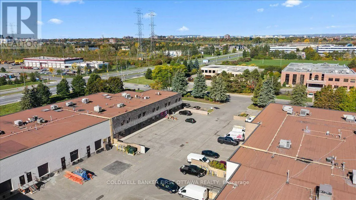 31 - 2000 THURSTON DRIVE