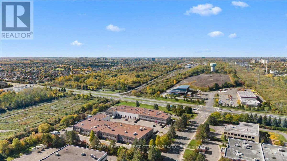 31 - 2000 THURSTON DRIVE