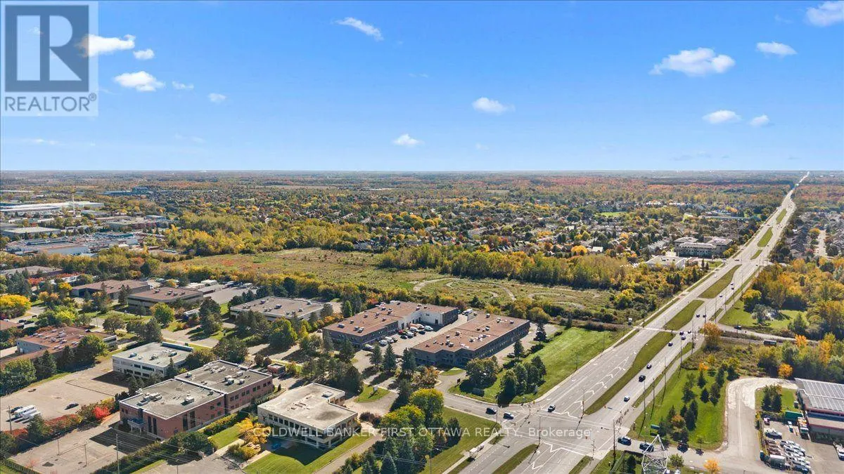 31 - 2000 THURSTON DRIVE