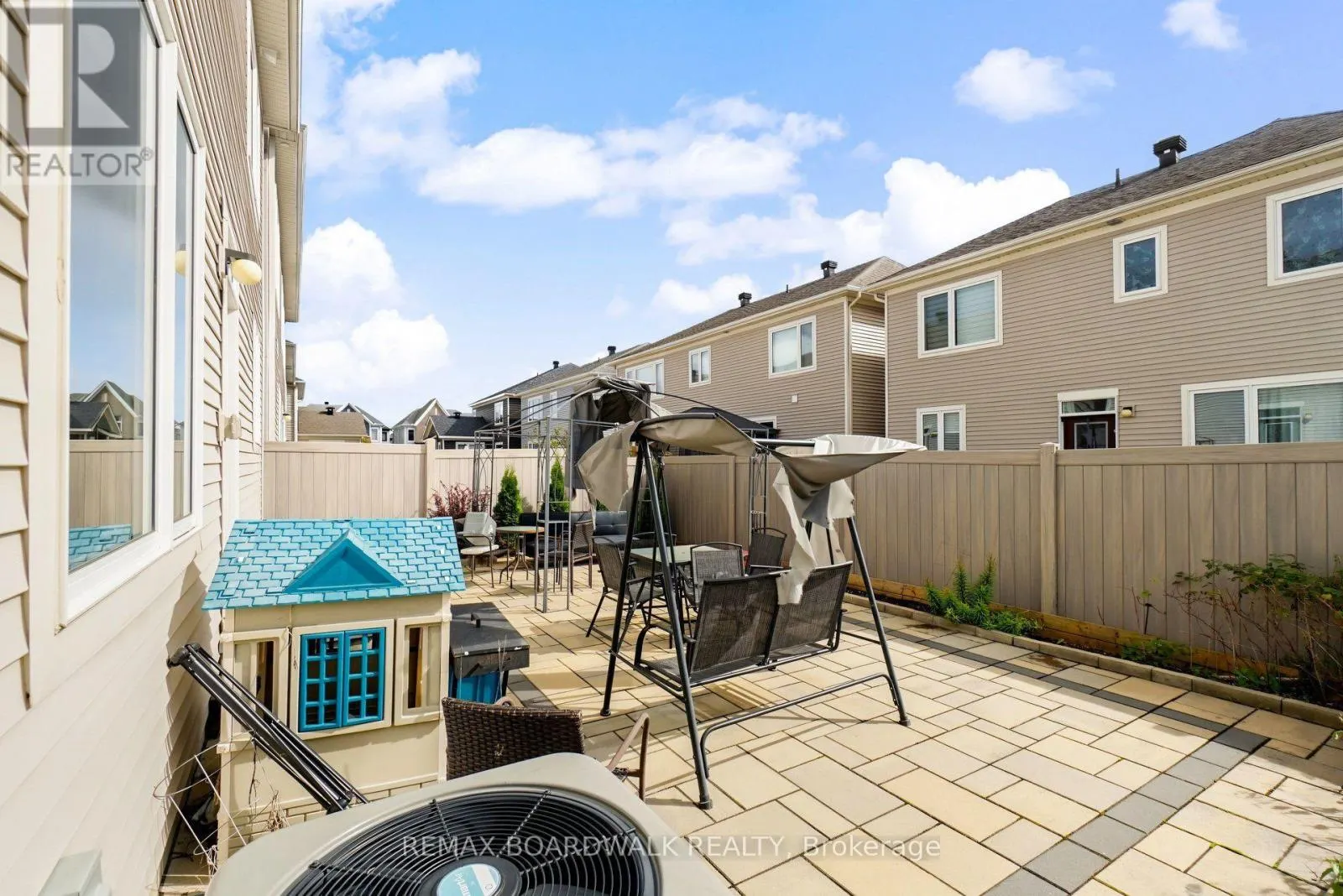 1008 CARDEN LANE