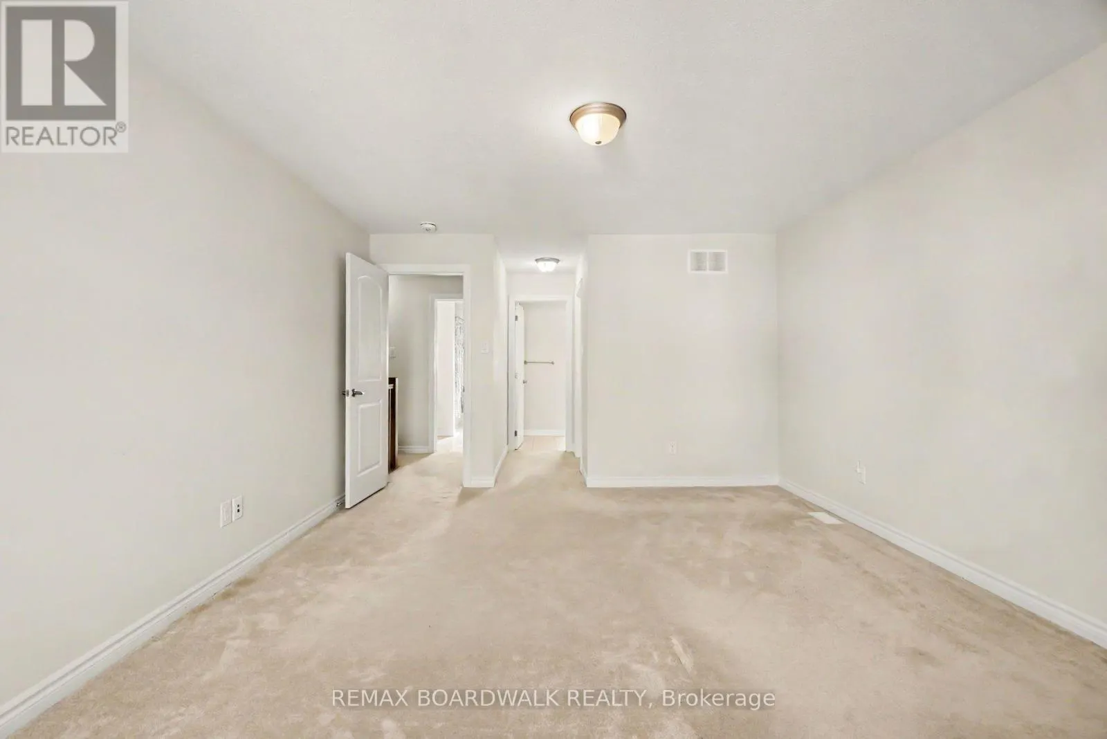 1008 CARDEN LANE