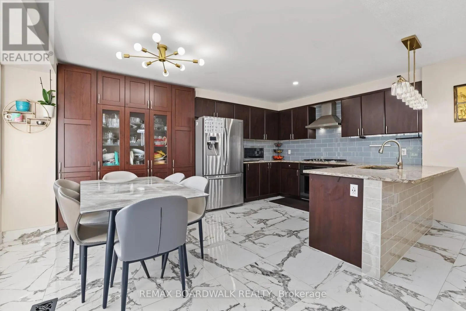 508 SUNLIT CIRCLE