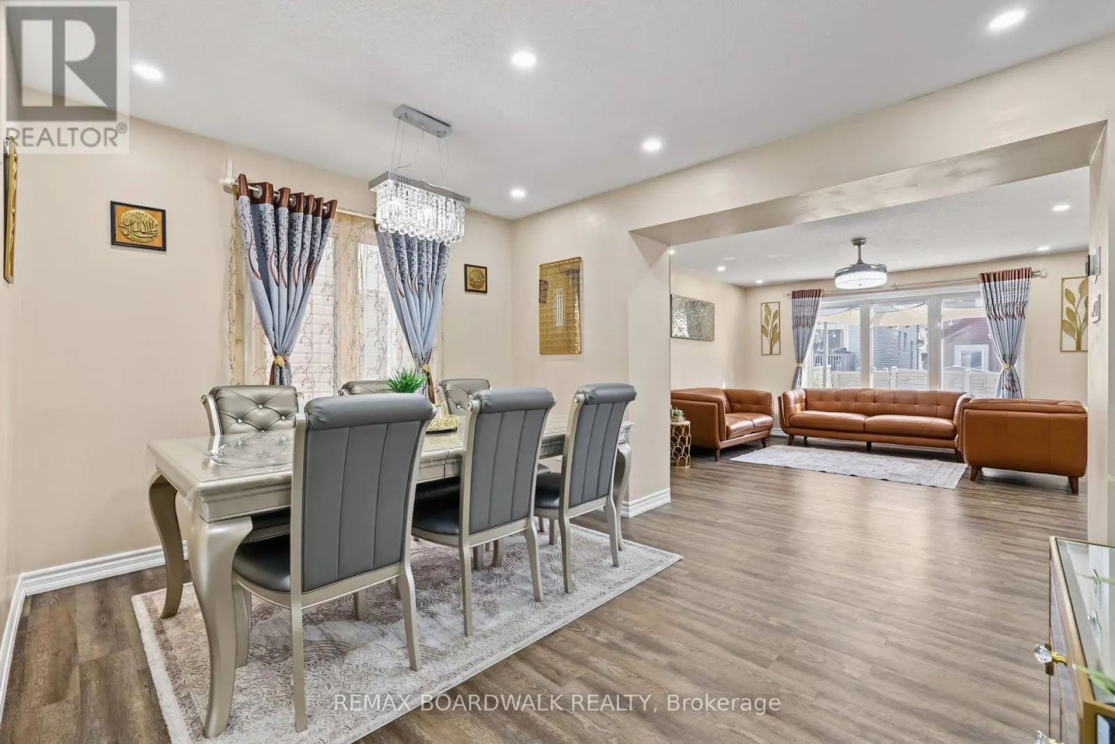 508 SUNLIT CIRCLE