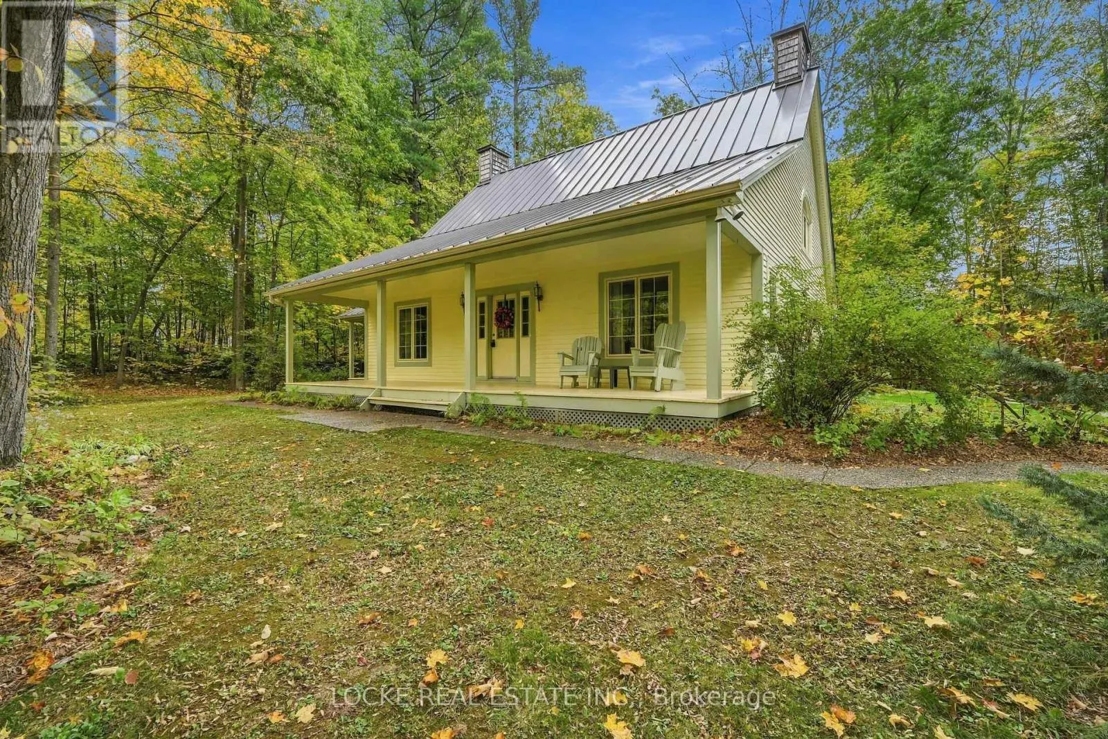 2207 PLEASANTVIEW COURT