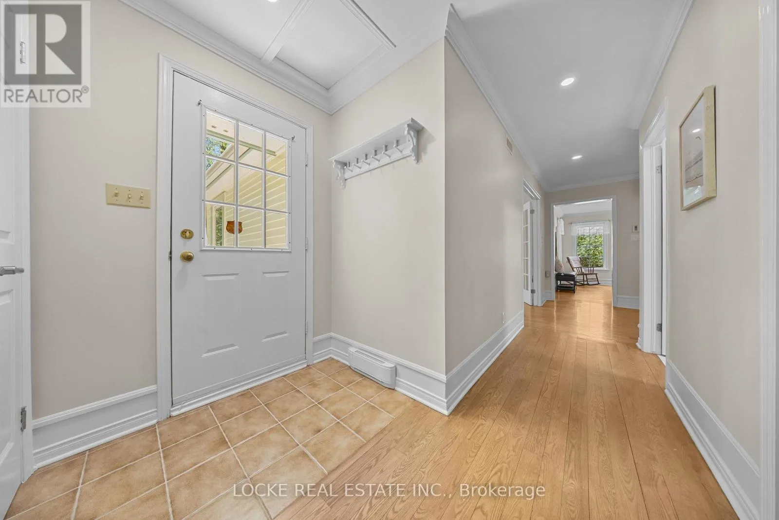 2207 PLEASANTVIEW COURT