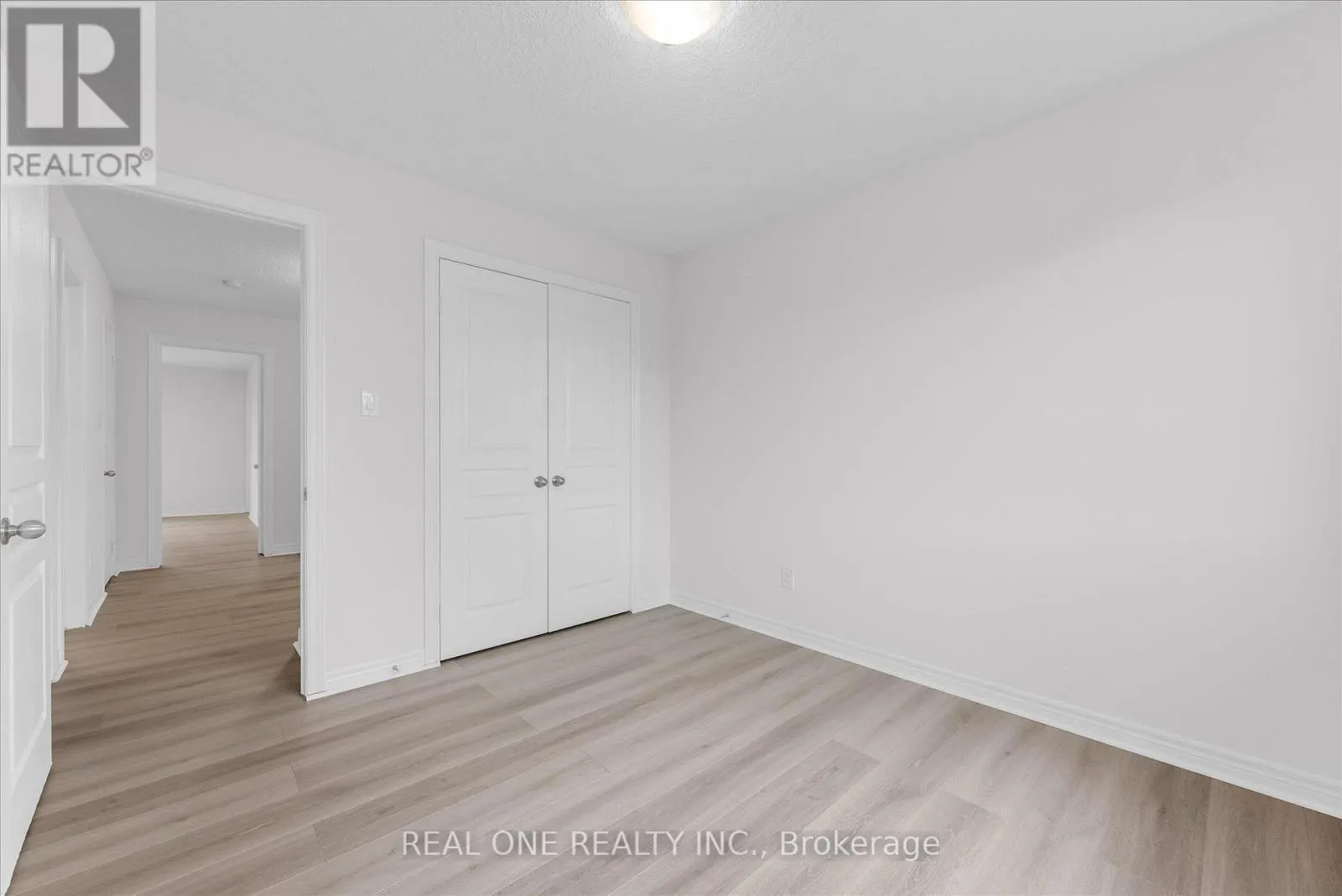 19 - 70 HIGHGATE DRIVE