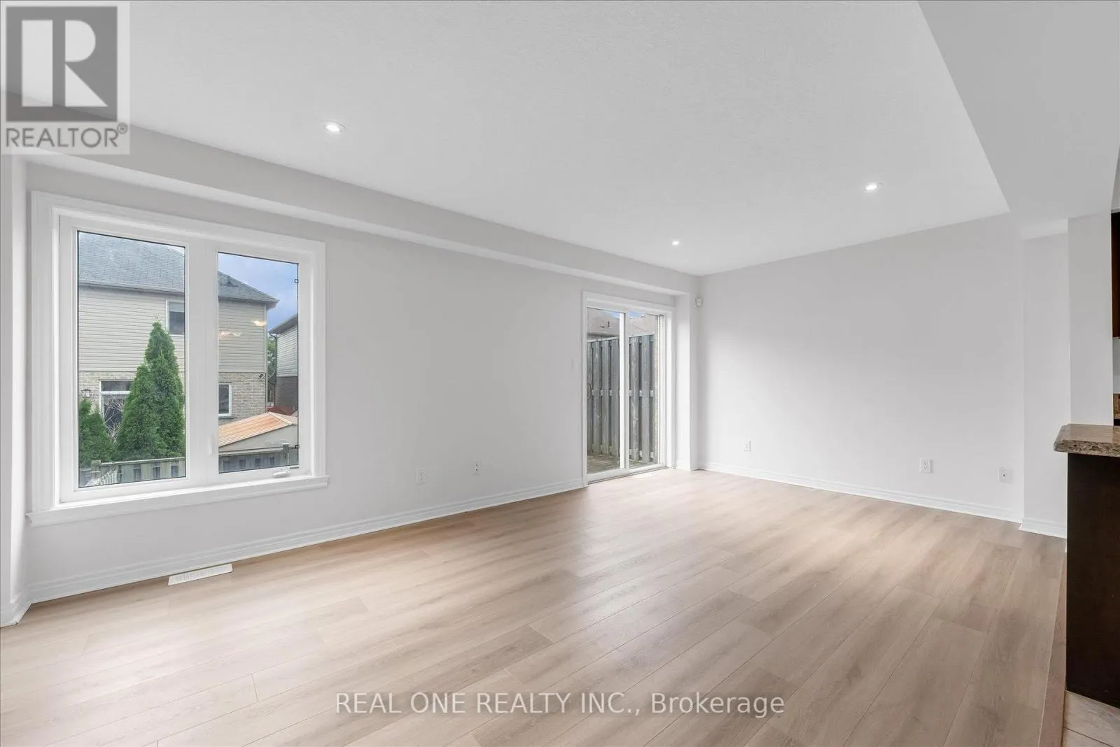 19 - 70 HIGHGATE DRIVE