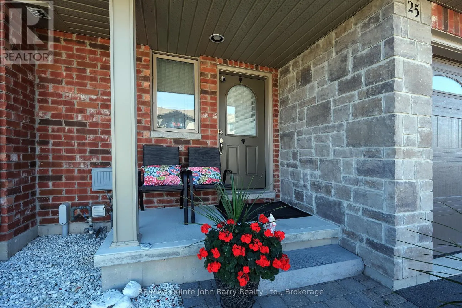 25 HILLSIDE MEADOW DRIVE
