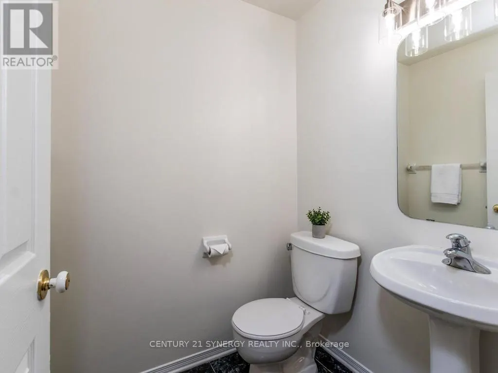 128 MACASSA CIRCLE