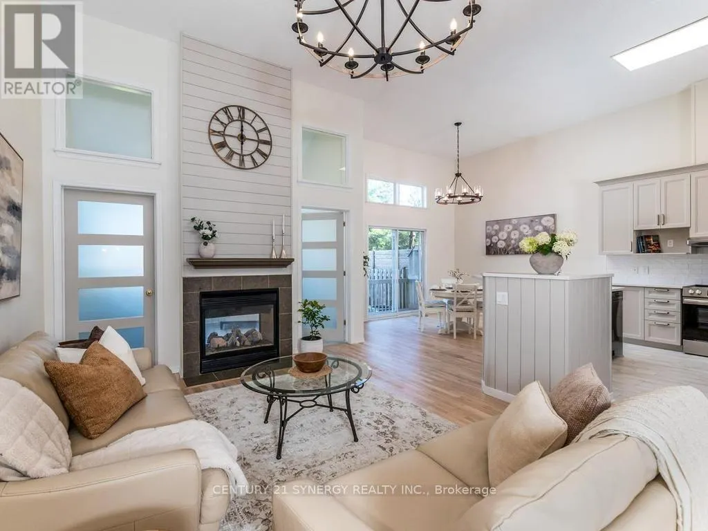 128 MACASSA CIRCLE