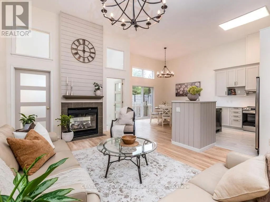 128 MACASSA CIRCLE