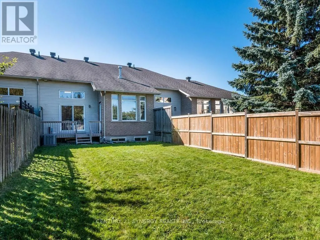 128 MACASSA CIRCLE