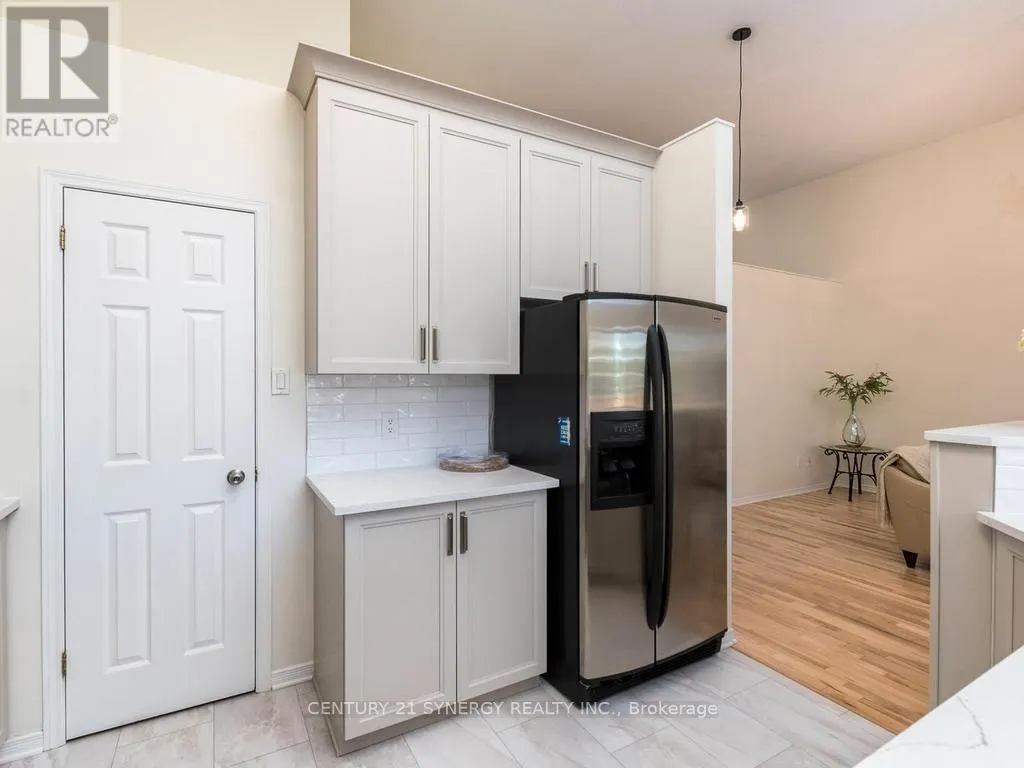 128 MACASSA CIRCLE