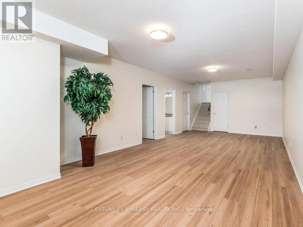 128 MACASSA CIRCLE