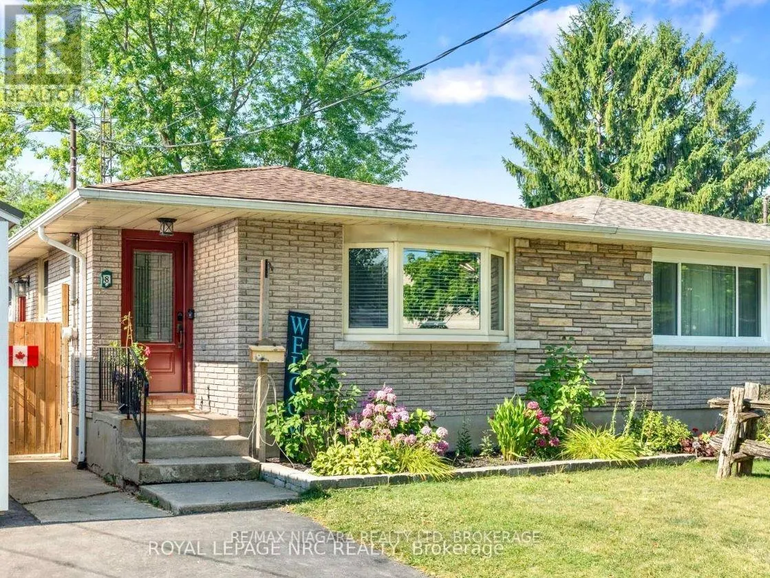 8 LAKEHURST DRIVE