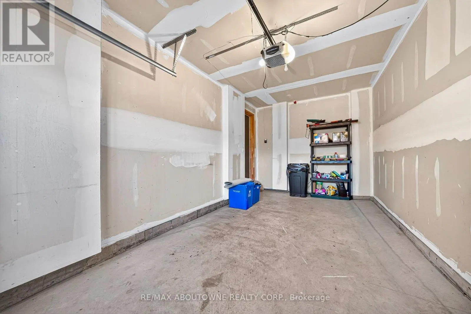 21 - 170 PALACEBEACH TRAIL