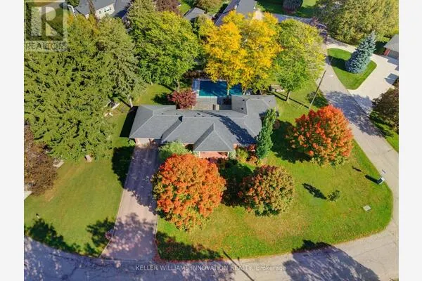 33 JACKSON CRESCENT