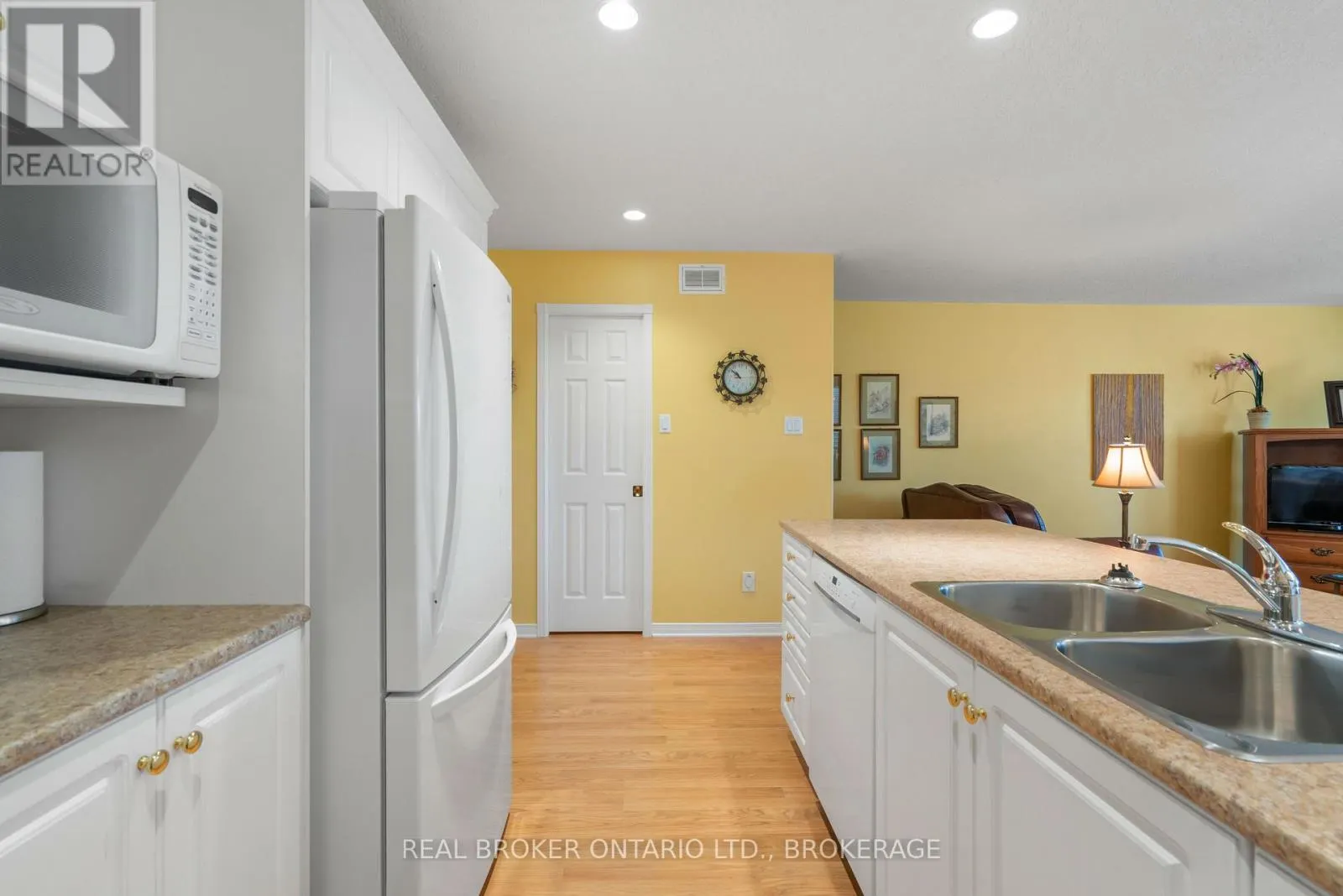 508 JO ANNE CRESCENT
