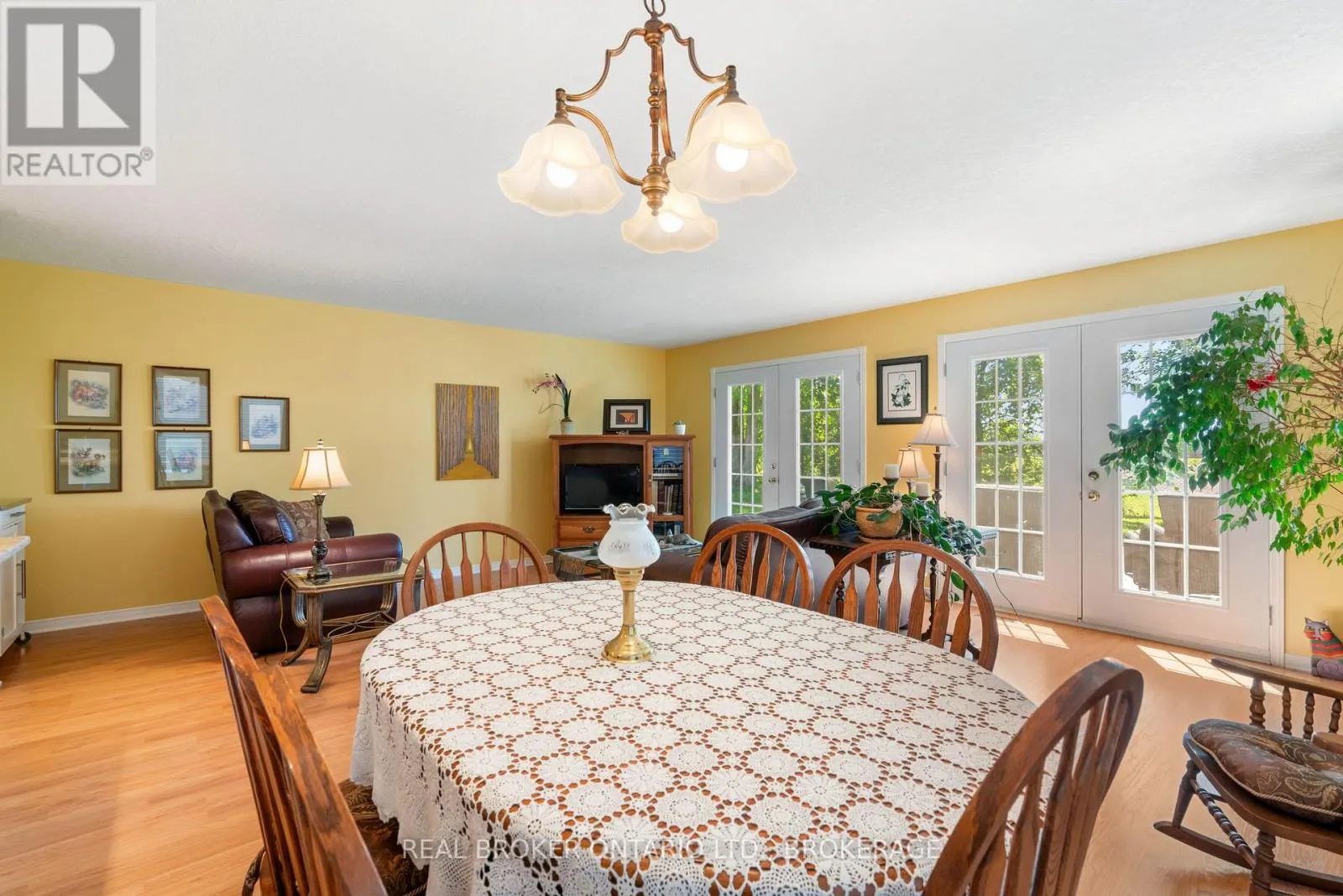 508 JO ANNE CRESCENT