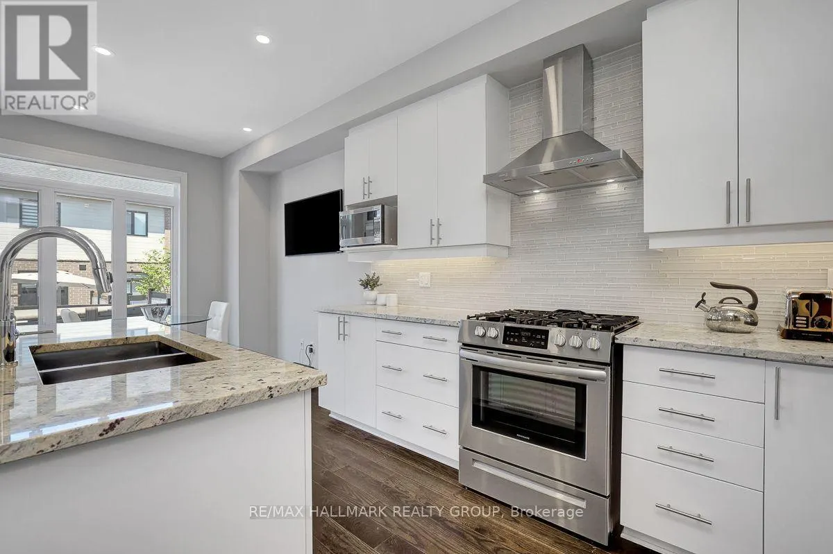 317 LYSANDER PLACE