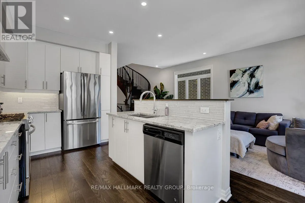 317 LYSANDER PLACE