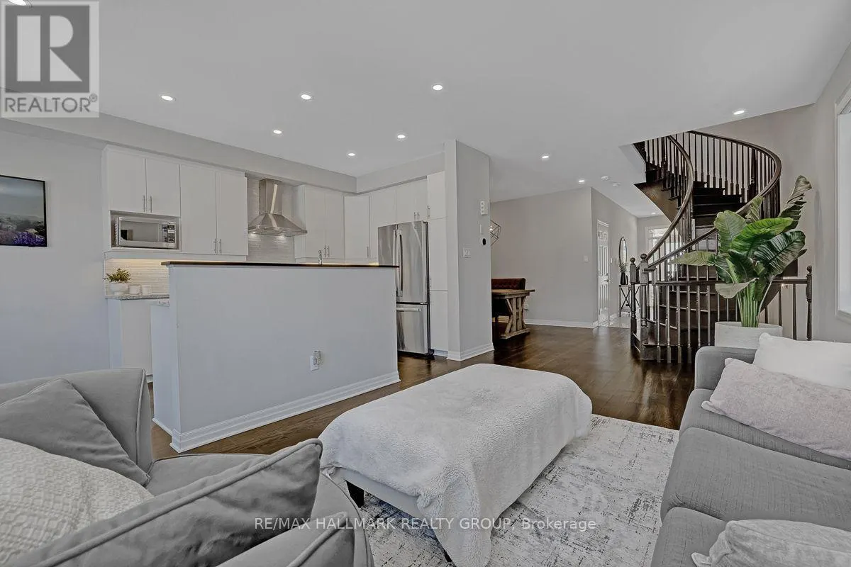 317 LYSANDER PLACE