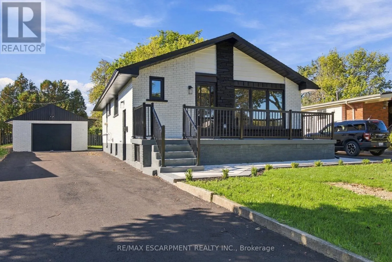 LOWER - 46 BOBOLINK ROAD