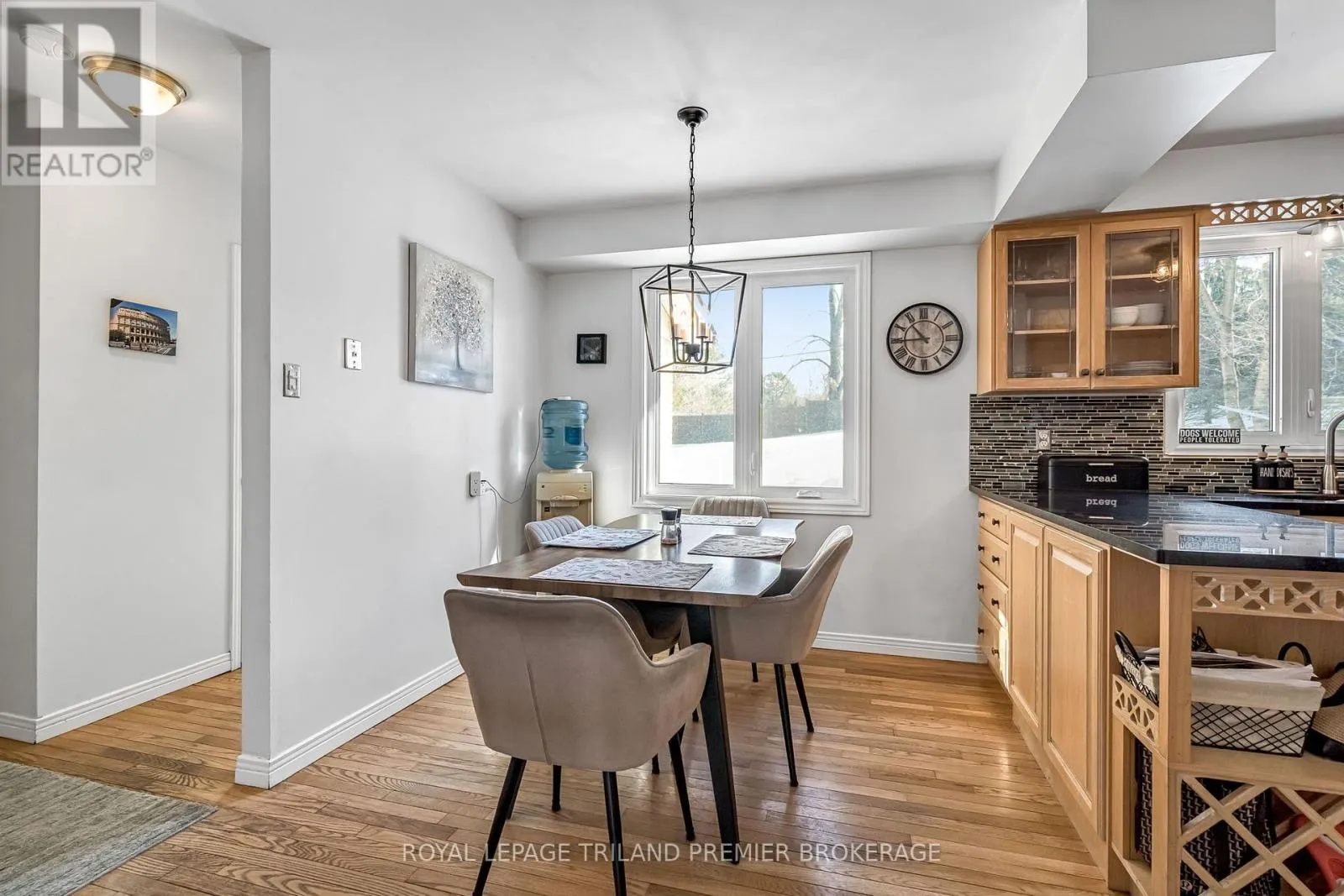 31 FOXCROFT CRESCENT