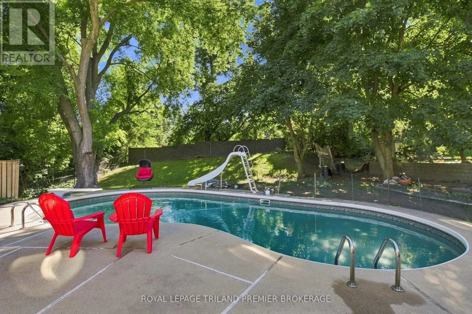 31 FOXCROFT CRESCENT