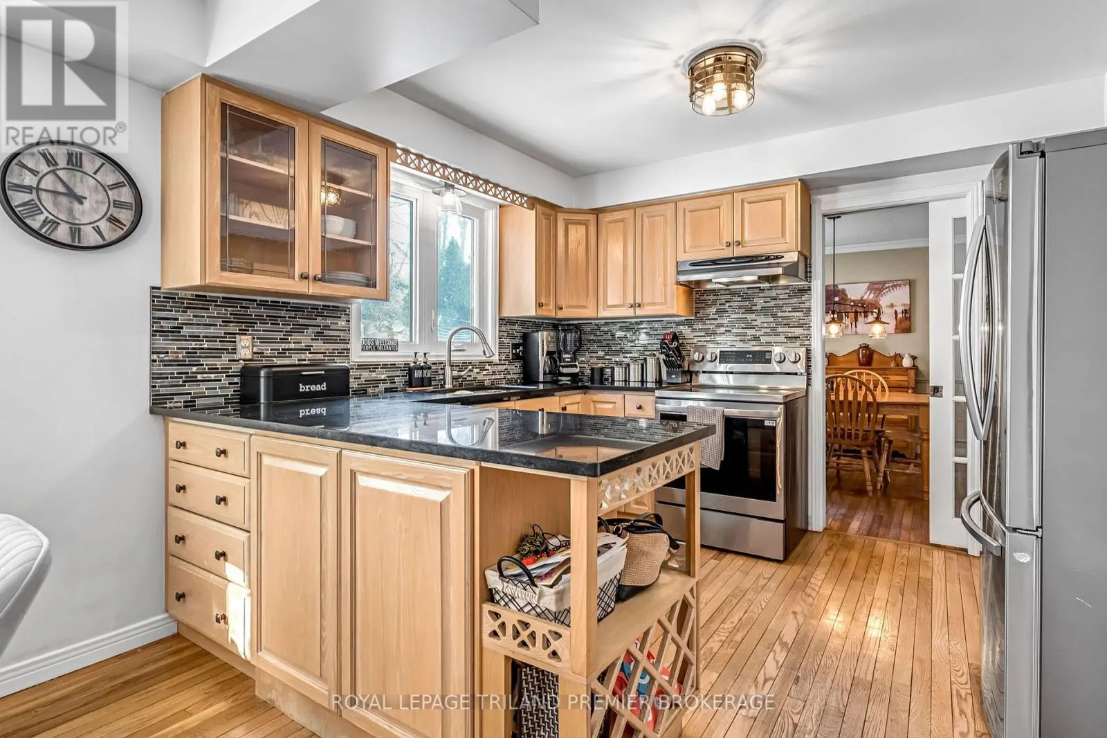 31 FOXCROFT CRESCENT