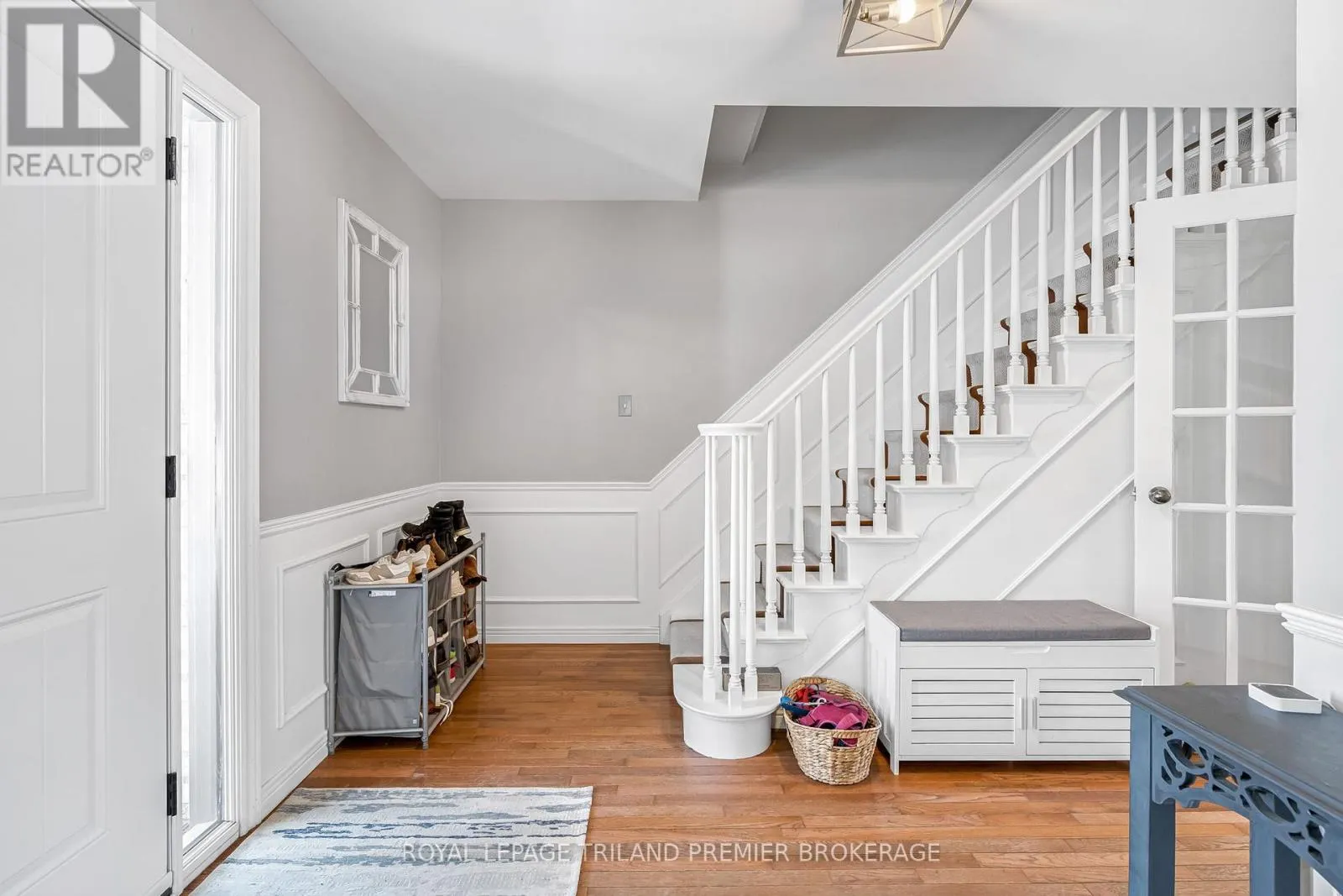 31 FOXCROFT CRESCENT