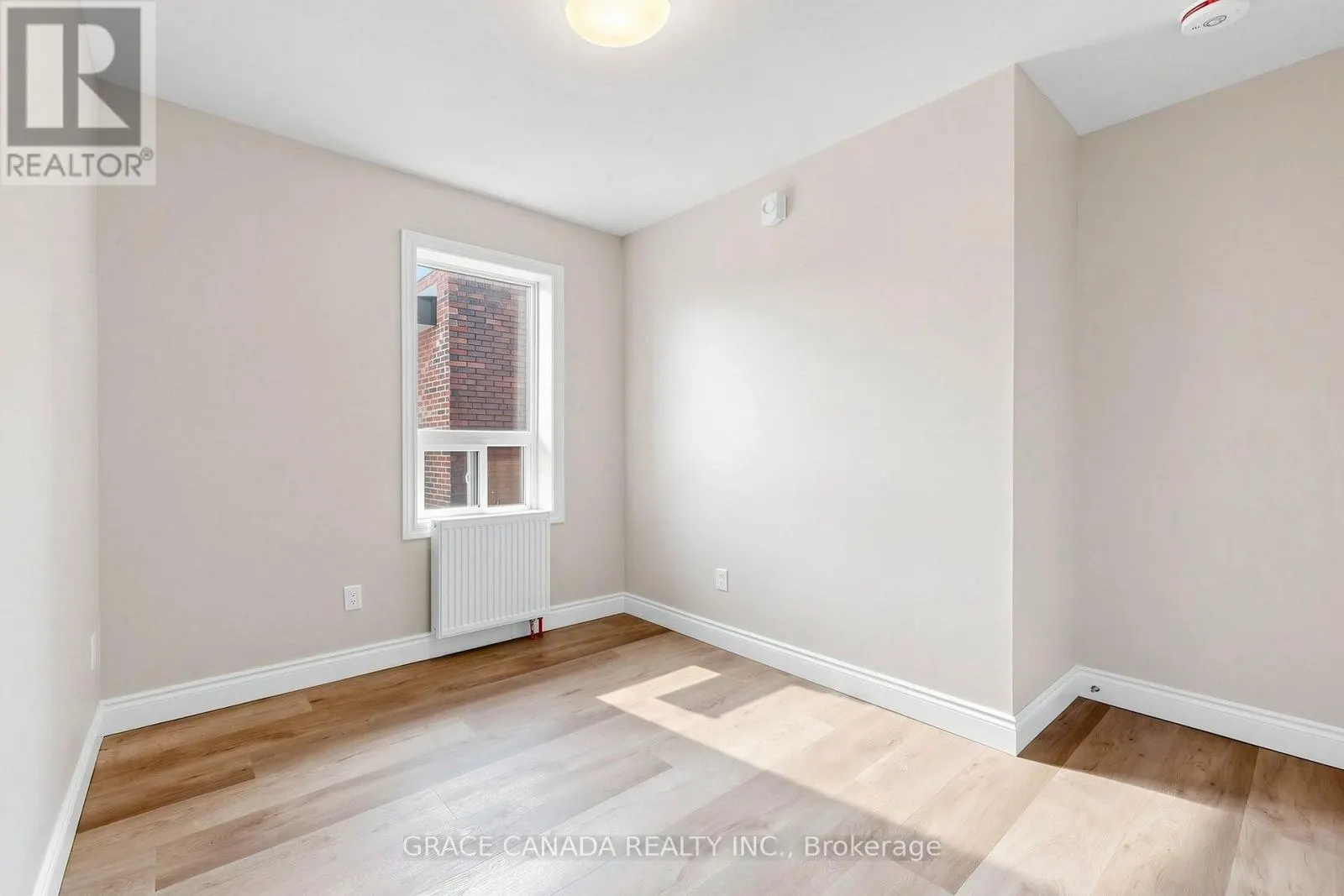 UNIT 8 - 71 SANFORD AVENUE S