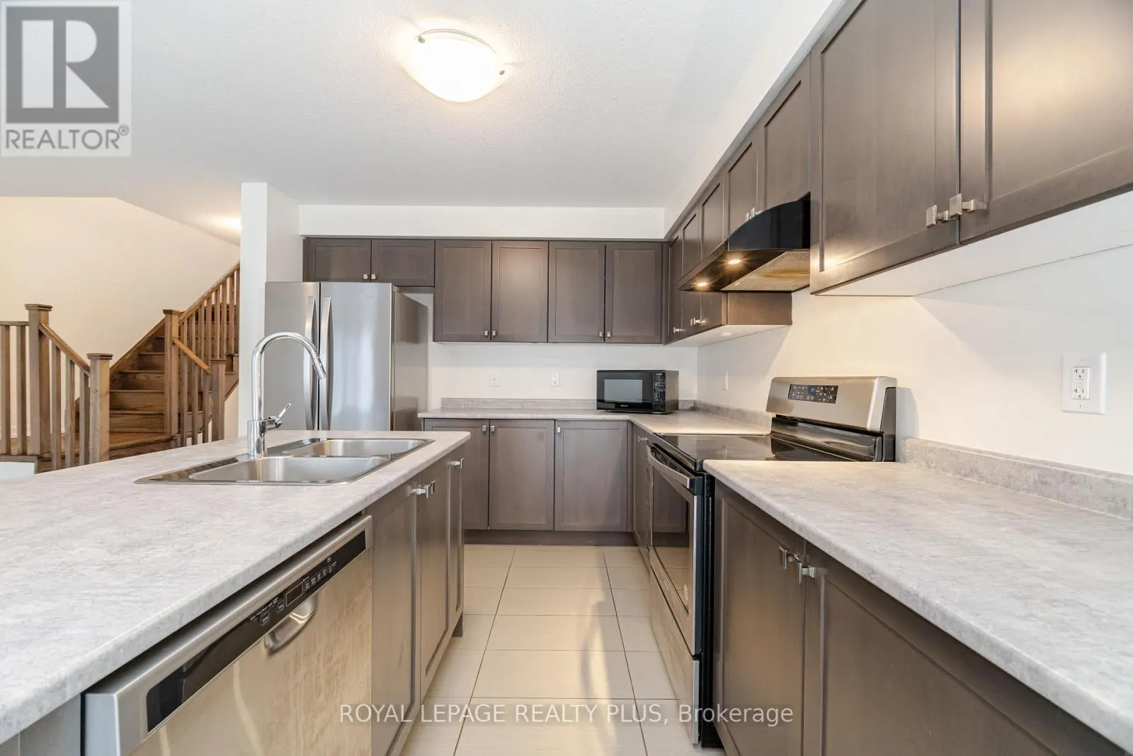 12 PAGEBROOK CRESCENT