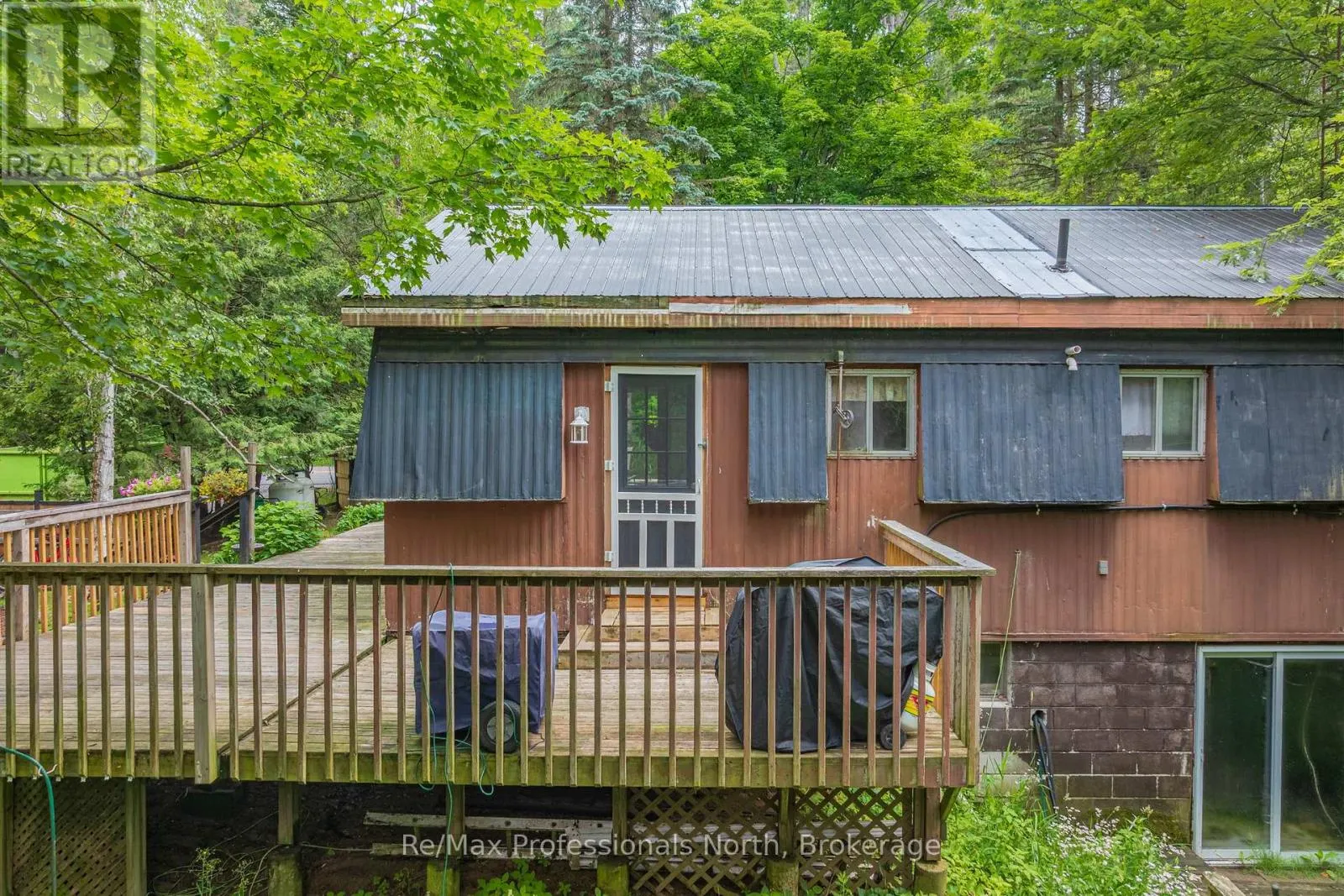 1465 FALKENBURG ROAD