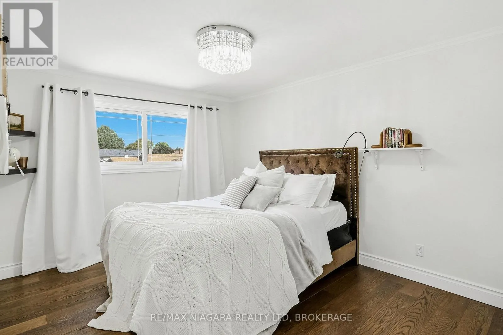 6470 GORE STREET