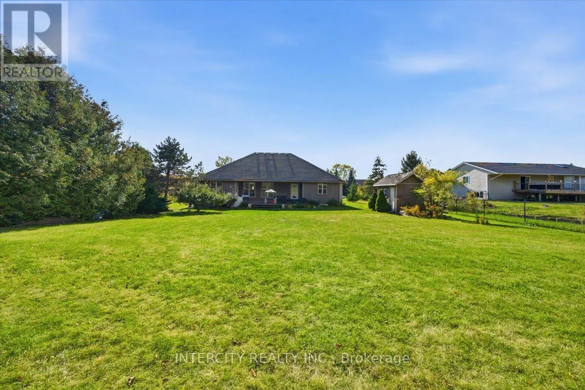 3 TORRANCE LANE