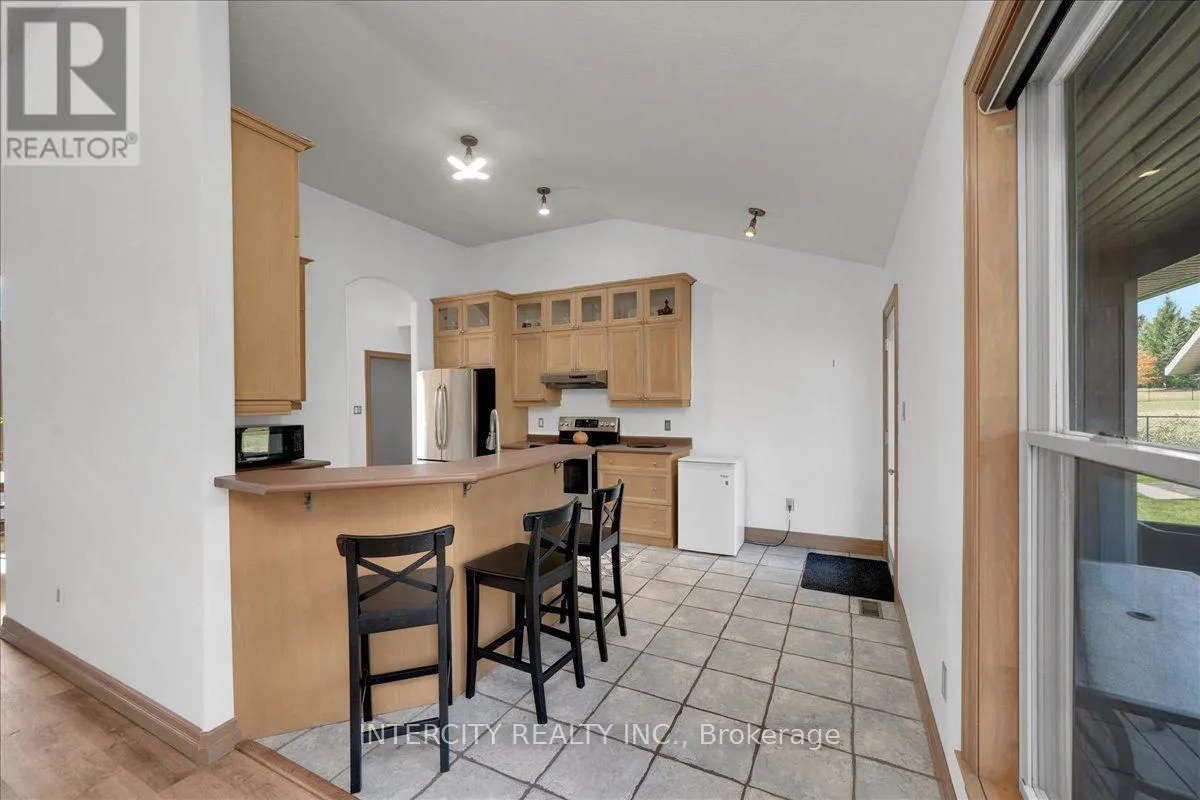 3 TORRANCE LANE