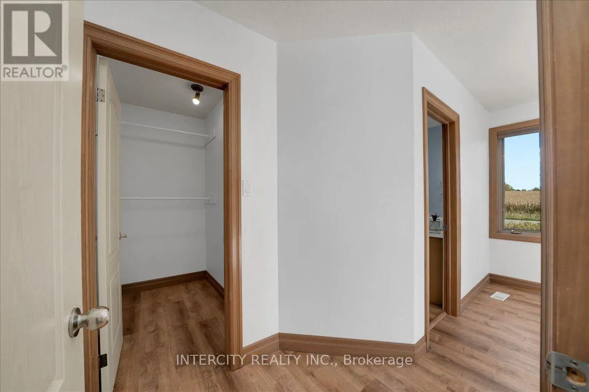 3 TORRANCE LANE