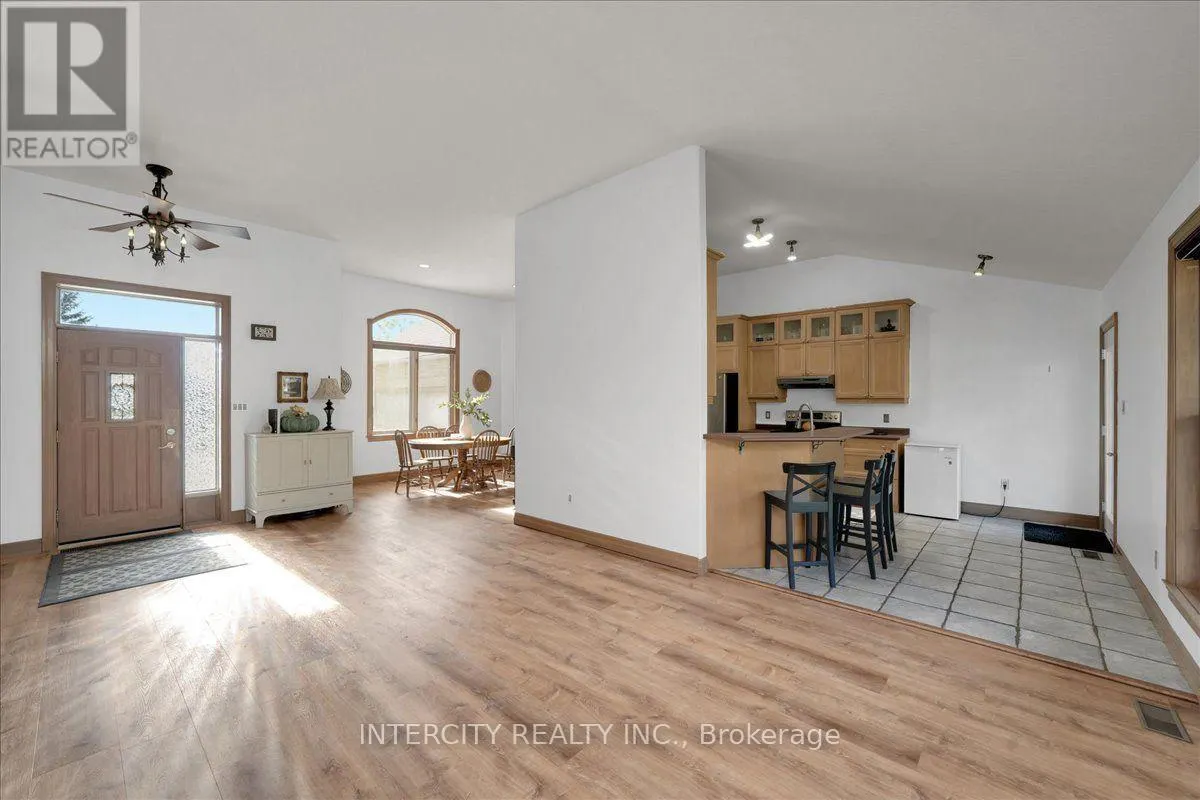3 TORRANCE LANE