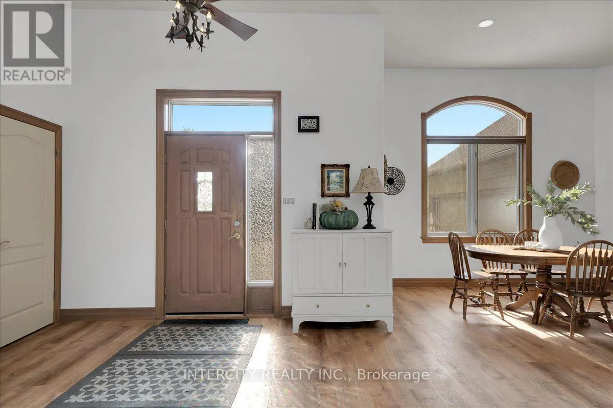 3 TORRANCE LANE