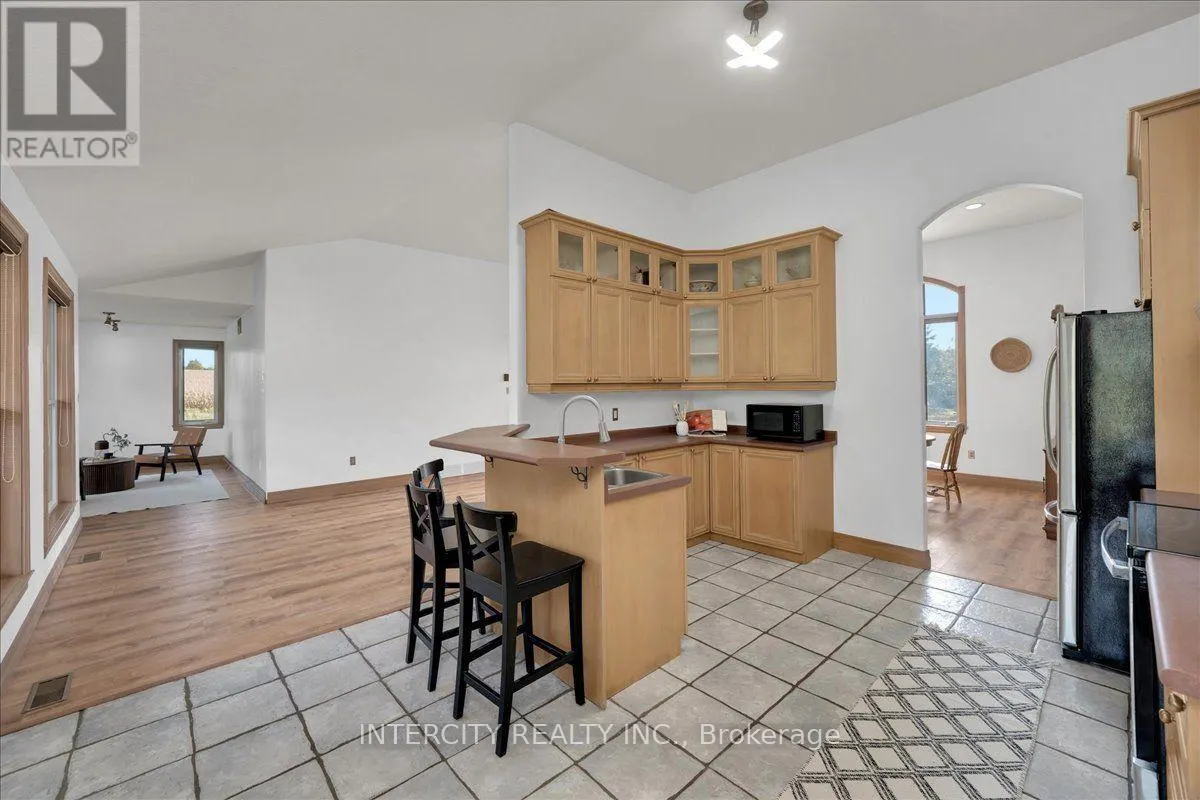 3 TORRANCE LANE
