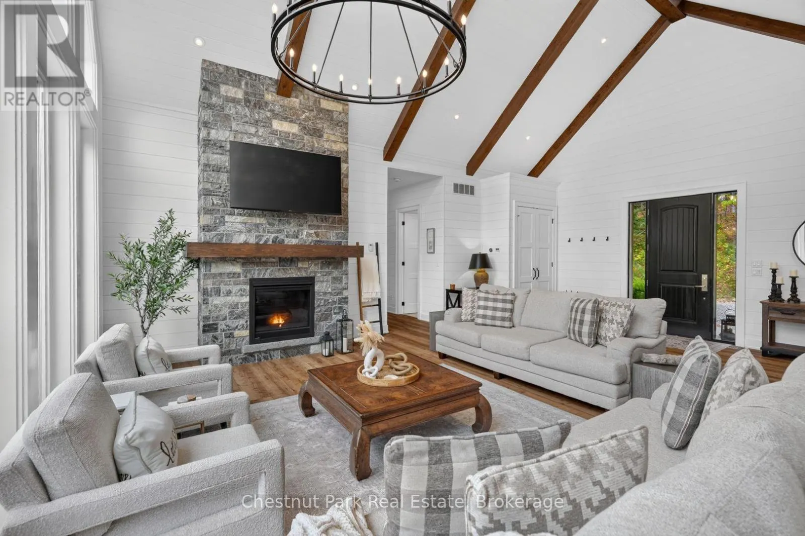1204 CHARLIE THOMPSON ROAD